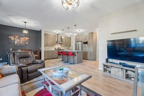 178 Buckskin Way, Cochrane, AB - Indoor Photo Showing Living Room