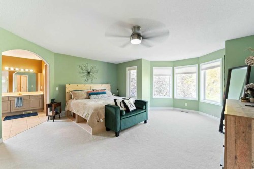 10 Grande Point Estates, Strathmore, AB - Indoor Photo Showing Bedroom