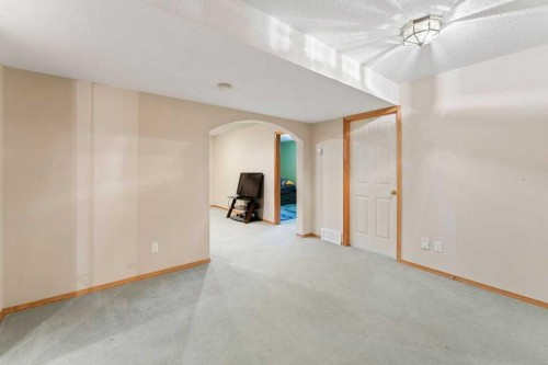 10 Grande Point Estates, Strathmore, AB - Indoor Photo Showing Other Room