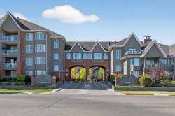 446-15 Everstone Drive SW Calgary, AB T2Y 5B5