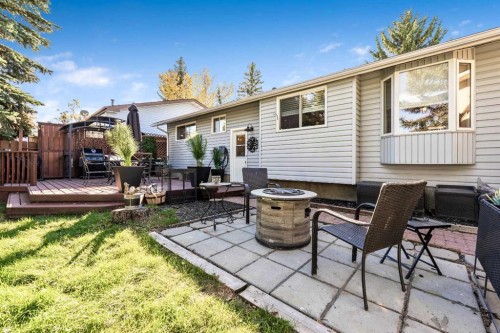 223 Brookpark Drive Sw, Calgary, AB - Outdoor With Deck Patio Veranda With Exterior