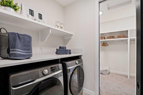 86 Cimarron Estates Drive, Okotoks, AB - Indoor Photo Showing Laundry Room