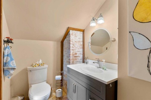 10 & 20-30061 Range Road 23, Rural Mountain View County, AB - Indoor Photo Showing Bathroom