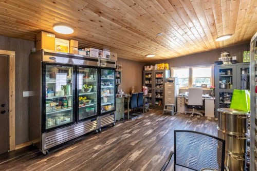 10 & 20-30061 Range Road 23, Rural Mountain View County, AB - Indoor Photo Showing Other Room