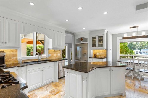 10 & 20-30061 Range Road 23, Rural Mountain View County, AB - Indoor Photo Showing Kitchen With Upgraded Kitchen