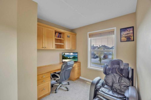 550 Copperfield Boulevard Se, Calgary, AB - Indoor Photo Showing Office