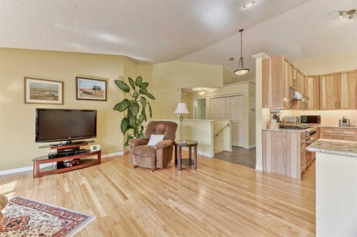 7 Scotia Landing Nw, Calgary, AB - Indoor