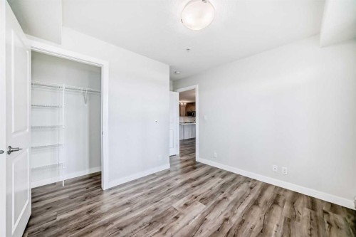 3109-6118 80 Avenue Ne, Calgary, AB - Indoor Photo Showing Other Room