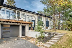 26 Dalgetty Place NW Calgary, AB T3A 1H9