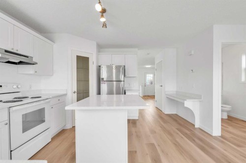 1149 Martindale Boulevard Ne, Calgary, AB - Indoor Photo Showing Kitchen