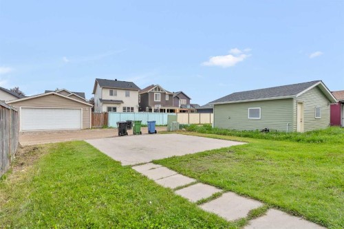 1149 Martindale Boulevard Ne, Calgary, AB - Outdoor