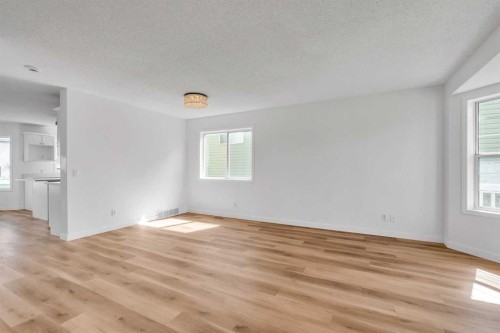 1149 Martindale Boulevard Ne, Calgary, AB - Indoor Photo Showing Other Room