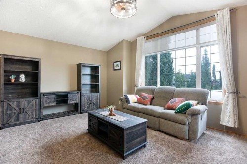 196 Brightondale Close Se, Calgary, AB - Indoor Photo Showing Living Room