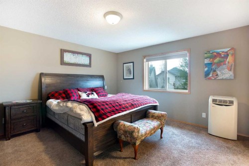 196 Brightondale Close Se, Calgary, AB - Indoor Photo Showing Bedroom