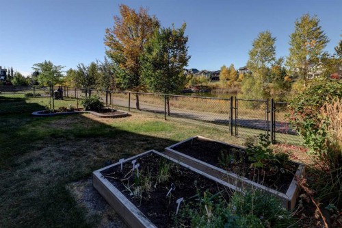 213 Kingsmere Cove Se, Airdrie, AB - Outdoor