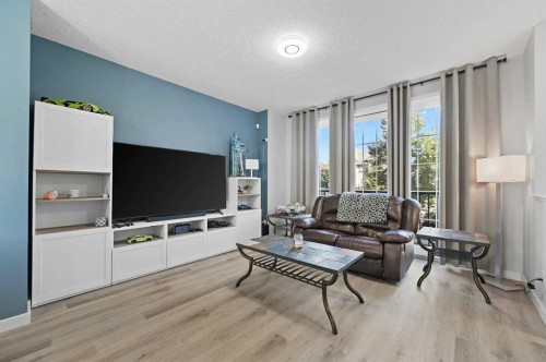 798 Walden Drive Se, Calgary, AB - Indoor Photo Showing Living Room