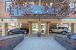 305-605 14 Avenue SW Calgary, AB T2R 0M9