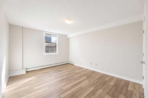 305-605 14 Avenue Sw, Calgary, AB - Indoor Photo Showing Other Room