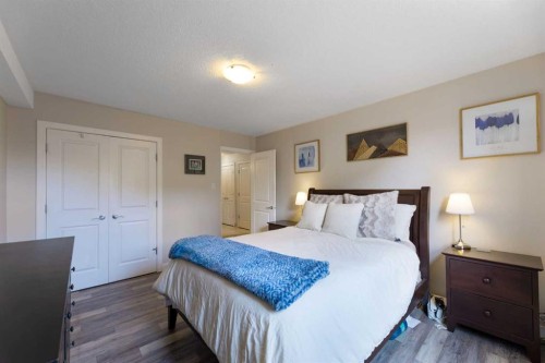 305-605 14 Avenue Sw, Calgary, AB - Indoor Photo Showing Bedroom