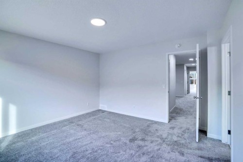 312 Edith Place Nw, Calgary, AB - Indoor Photo Showing Other Room