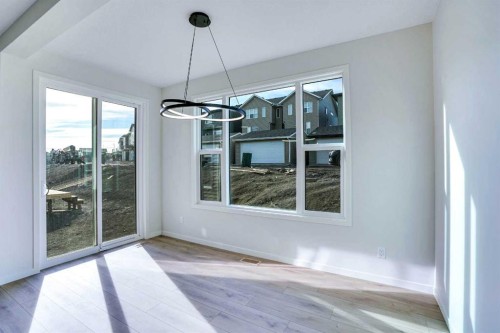 312 Edith Place Nw, Calgary, AB - Indoor Photo Showing Other Room