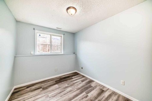 151 F Pinehill Road Ne, Calgary, AB - Indoor Photo Showing Other Room