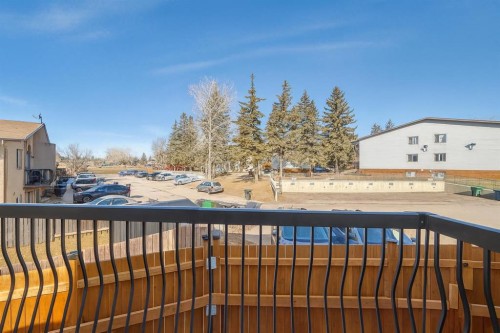 151 F Pinehill Road Ne, Calgary, AB - Outdoor With Balcony