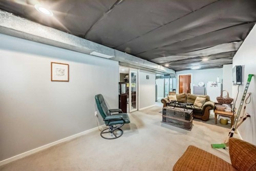 126 Springwood Drive Sw, Calgary, AB - Indoor