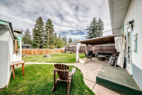 126 Springwood Drive Sw, Calgary, AB - Outdoor