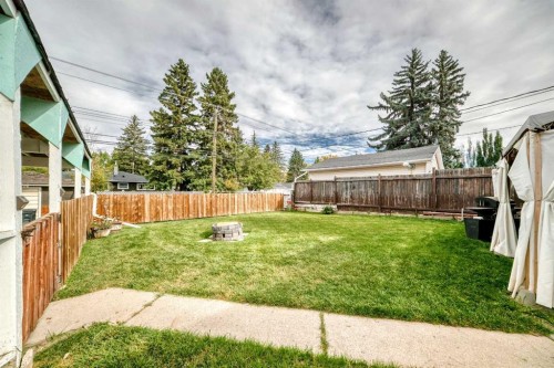 126 Springwood Drive Sw, Calgary, AB - Outdoor