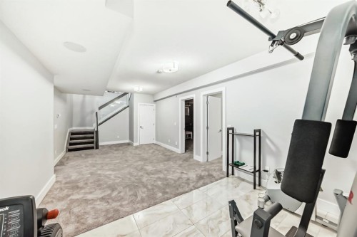 3149 Winspear Crescent Sw, Edmonton, AB - Indoor Photo Showing Other Room