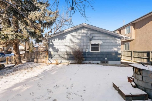 2616 22 Street Nw, Calgary, AB - Outdoor
