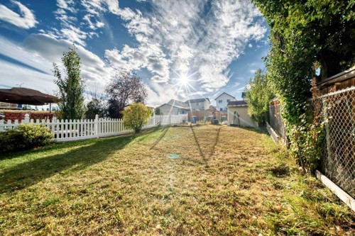 79 Hidden Crescent Nw, Calgary, AB - Outdoor