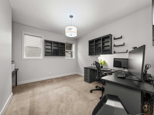 95 Mahogany Manor Se, Calgary, AB - Indoor Photo Showing Office
