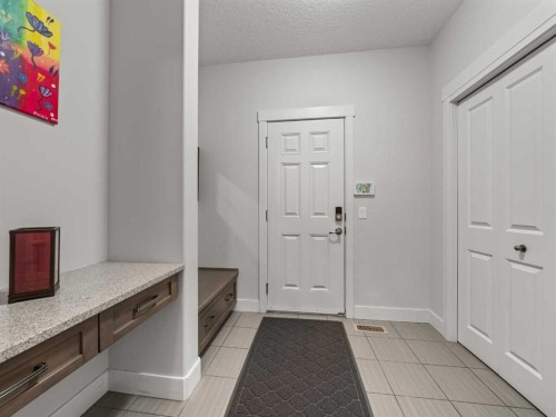 95 Mahogany Manor Se, Calgary, AB - Indoor Photo Showing Other Room