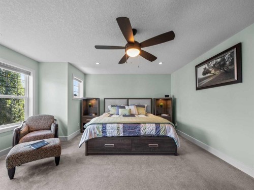 95 Mahogany Manor Se, Calgary, AB - Indoor Photo Showing Bedroom