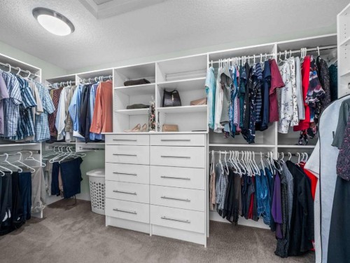 95 Mahogany Manor Se, Calgary, AB - Indoor With Storage