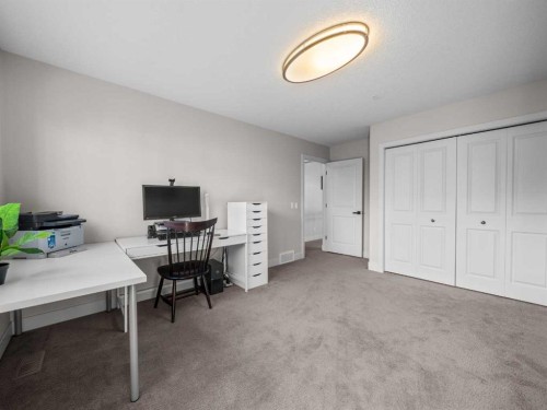 95 Mahogany Manor Se, Calgary, AB - Indoor Photo Showing Office