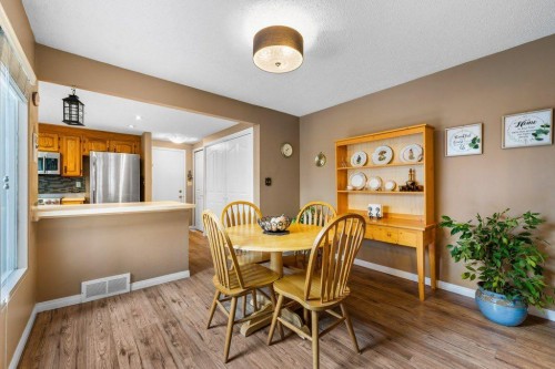 258-20 Midpark Crescent Se, Calgary, AB - Indoor Photo Showing Dining Room