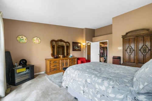 258-20 Midpark Crescent Se, Calgary, AB - Indoor Photo Showing Bedroom