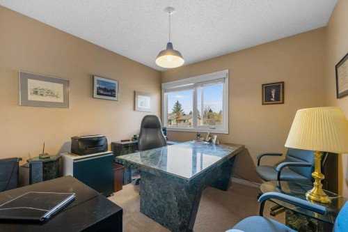 258-20 Midpark Crescent Se, Calgary, AB - Indoor Photo Showing Office