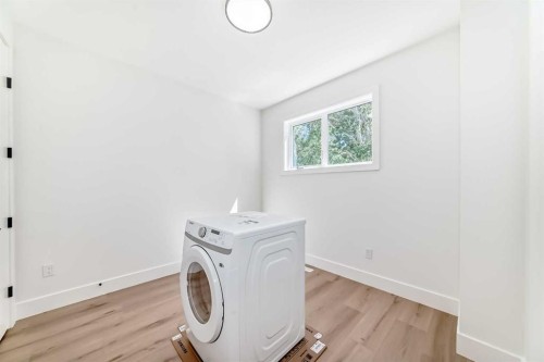 2371 20 Avenue Nw, Calgary, AB - Indoor Photo Showing Laundry Room