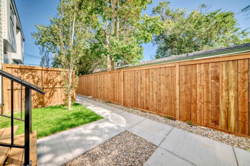 2371 20 Avenue Nw, Calgary, AB - Outdoor