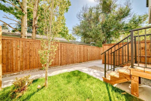 2371 20 Avenue Nw, Calgary, AB - Outdoor