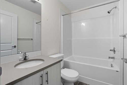 4208-15 Sage Meadows Landing Nw, Calgary, AB - Indoor Photo Showing Bathroom