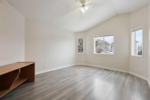 57 Citadel Gardens Nw, Calgary, AB - Indoor Photo Showing Other Room