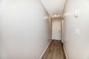 425-1717 60 Street Se, Calgary, AB  - Indoor Photo Showing Other Room 