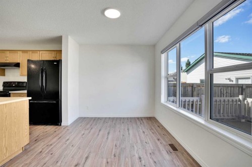 201 Copperstone Terrace Se, Calgary, AB - Indoor Photo Showing Other Room