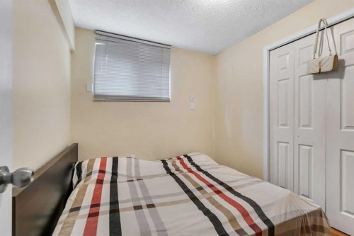 77 Taralea Green Ne, Calgary, AB - Indoor Photo Showing Bedroom