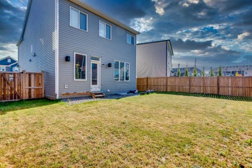 158 Osborne Common Sw, Airdrie, AB - Outdoor